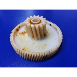 Шестерня средняя d=79/29х37мм обе косозубые мясорубки Фея 1550