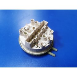 Датчик уровня воды стиральной машины Siemens 067064